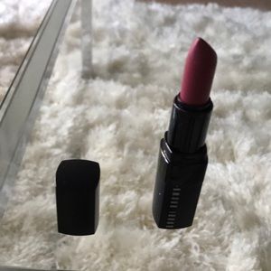 Bobbi Brown lipstick